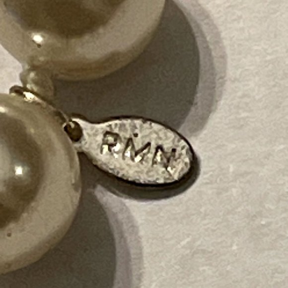 4 for $20 Sale Vintage RMN Faux Pearl Necklace - Picture 7 of 7